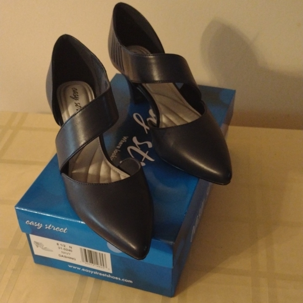 Easy Street "Dashing" Dress Shoe Pump Navy Blue